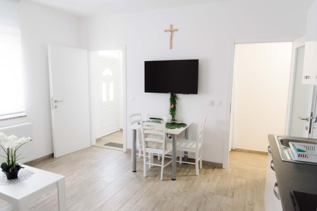 Ruza Apartmani זאדאר מראה חיצוני תמונה